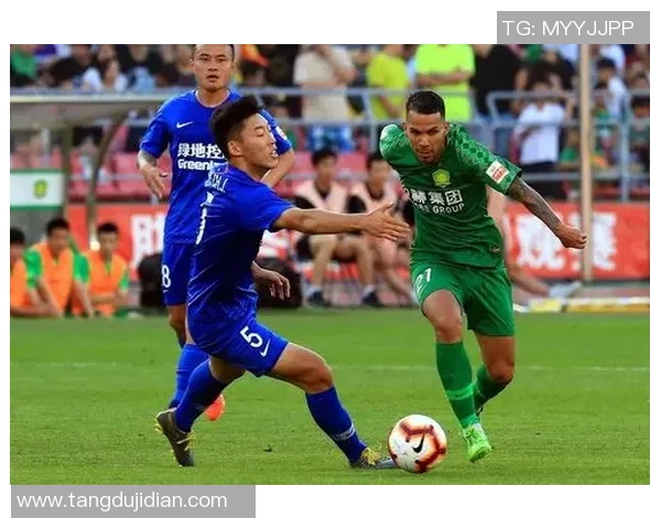 武汉排球队以52分领跑世界锦标赛积分榜展现强劲实力 武汉排球队以52分领跑世界锦标赛积分榜展现强劲实力