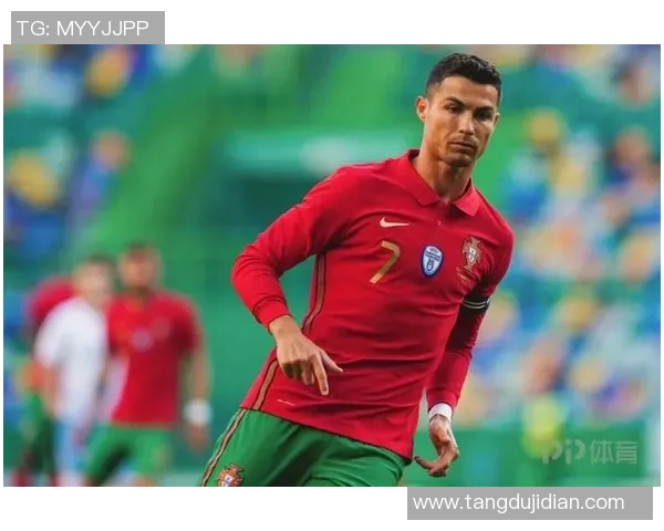 法语国家的足球巨星们如何在绿茵场上展现魅力与才华 法语国家的足球巨星们如何在绿茵场上展现魅力与才华