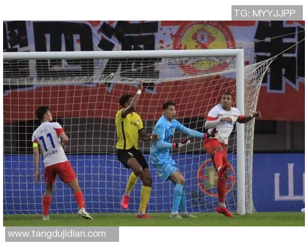 杯赛点评:杭州足球队的状态表现 杯赛点评:杭州足球队的状态表现